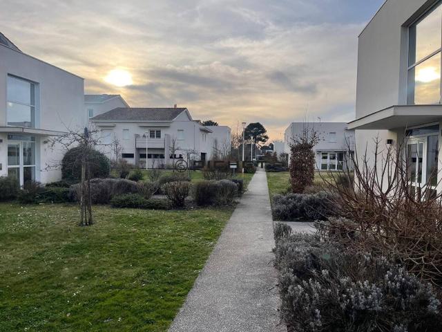 Appartement vente à Saint-médard-en-jalles, La Rue Est