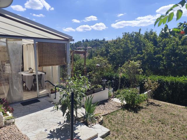 Appartement vente à Le Vieux Bourg, Saint-Pierre-la-Palud