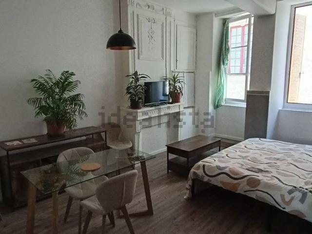 Appartement location à Coutin, Saint-Pierre-le-Moûtier