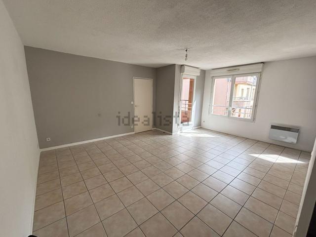 Appartement vente à Cité Feuillette, Saint-Quentin