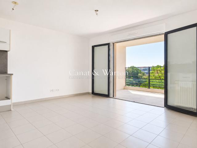 Appartement vente à Arrondissement de Draguignan, Saint-raphaël