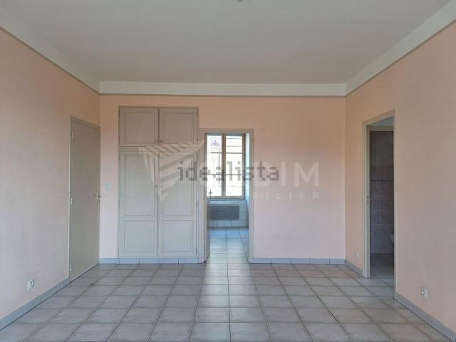 Appartement location à La Bruyère, Saint-Sauveur-en-Puisaye