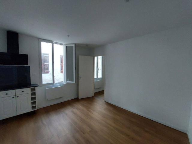 Appartement location à Parc Centre-Atlantique, Saint-Georges-des-Coteaux