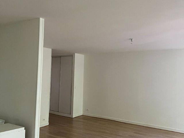 Appartement location à Parc Centre-Atlantique, Saint-Georges-des-Coteaux