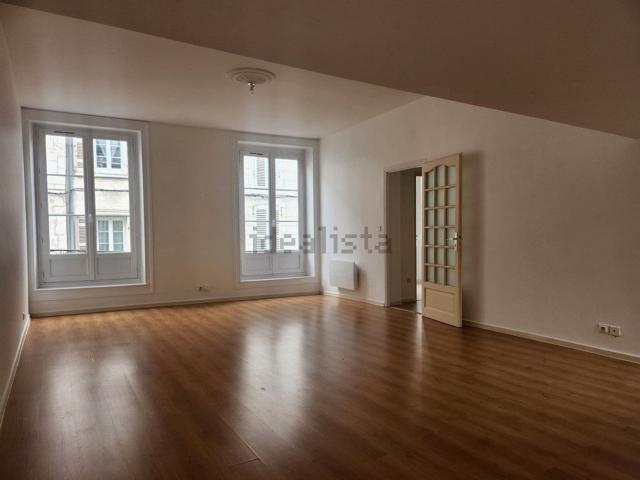 Appartement location à Saint-Vivien, Saintes