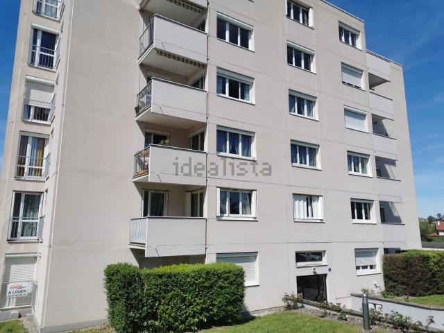 Appartement vente à Sathonay-Camp, Rhône