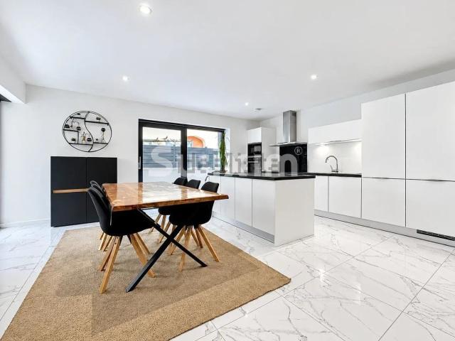 Appartement vente à Sauverny, Ain