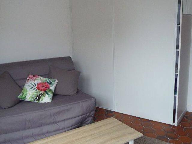 Studio location à Centre ville, Senlis