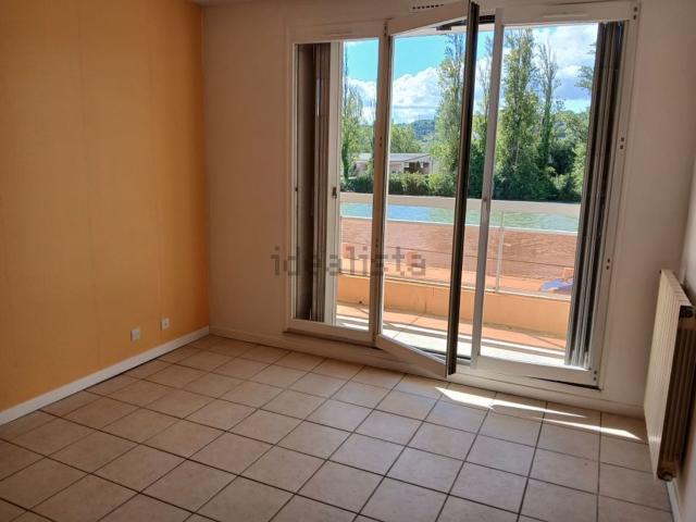 Appartement location à Champs Plaisants, Sens