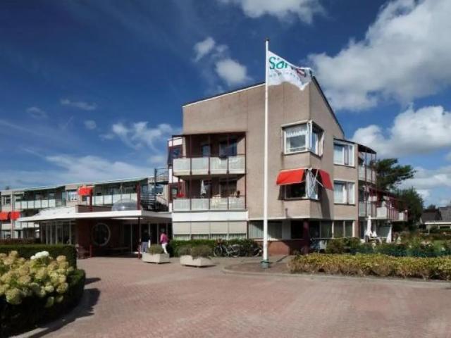 Appartement te huur in Tuitjenhorn, Noord Holland