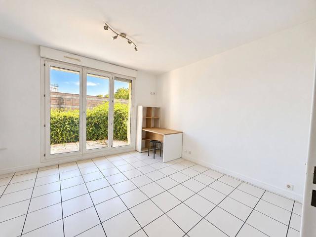 Studio location à Les Antes, Rungis