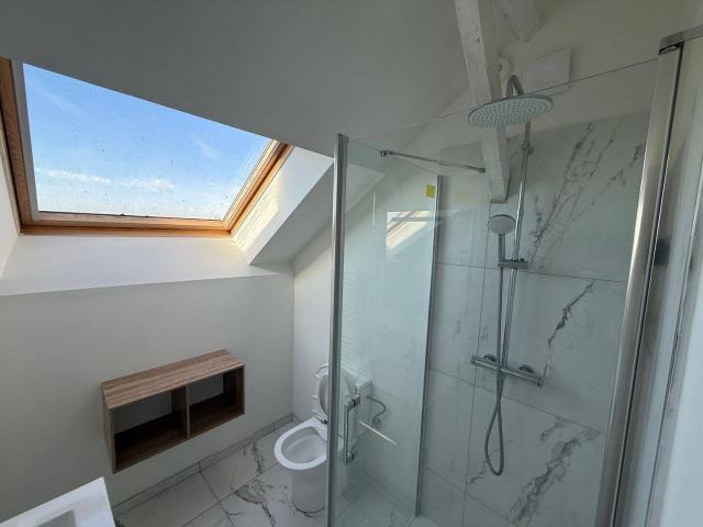 Studio location à Quartier Remicourt, Saint-Quentin