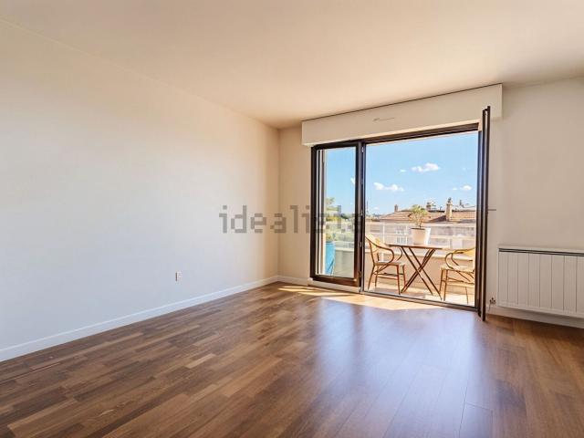 Appartement vente à Quartier République, Suresnes