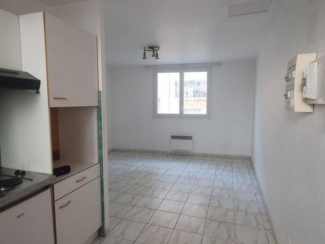 Studio location à Les Ardillos, Mérignac