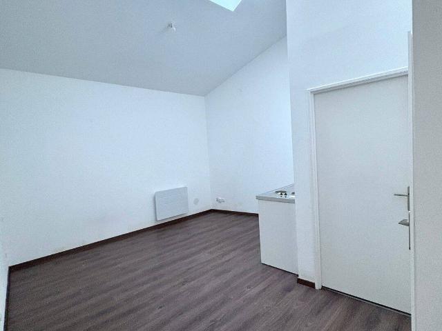 Studio location à Mas Grobon, Meximieux