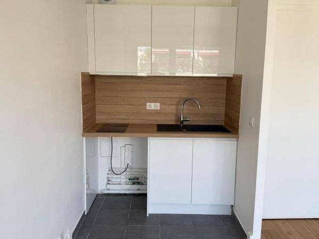Studio location à Paris 16e Arrondissement, Paris