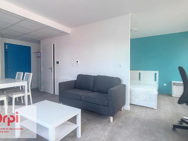 Appartement location à Désertines, Allier