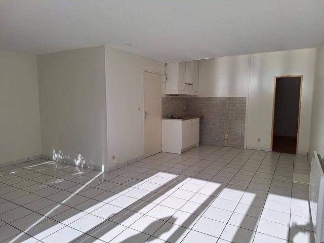 Studio location à Bernezac, Saint-Sulpice-de-Royan