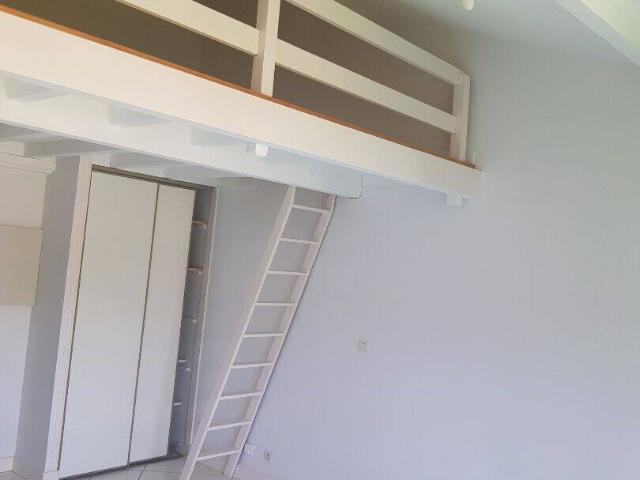 Studio location à Bouvent, Oyonnax
