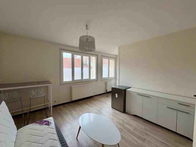 Studio location à Roanne
