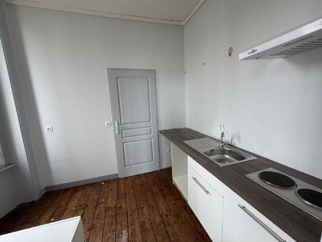 Studio location à Le Combaud, Saint-Junien