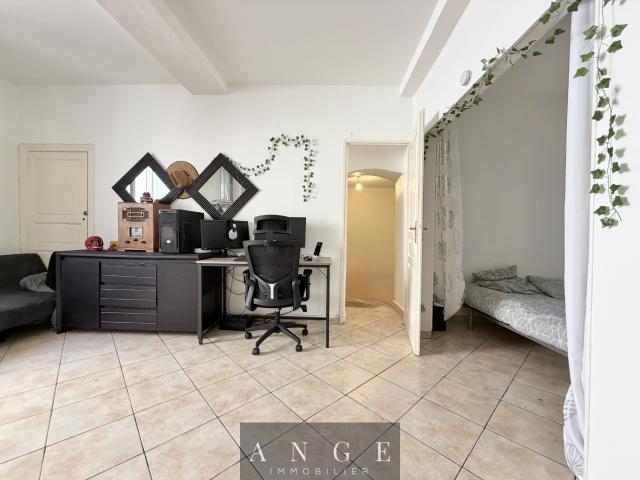 Appartement vente à Arrondissement de Toulon, Solliès-toucas