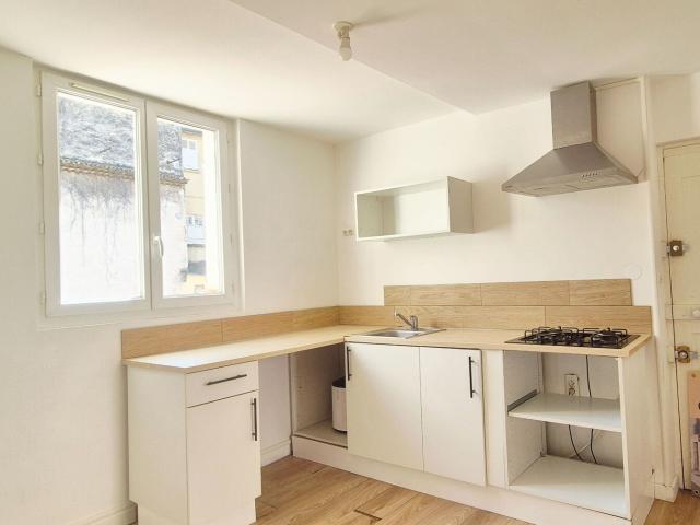 Appartement vente à Quartier la Retrache, Le Luc