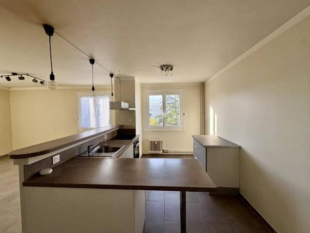 Appartement location à Villerest, Loire