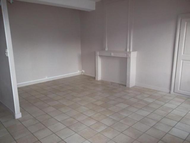 Appartement location à Saint-Alban-les-Eaux, Loire