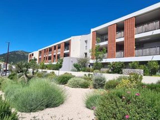 Appartement vente à Cuges-les-pins, La Roque