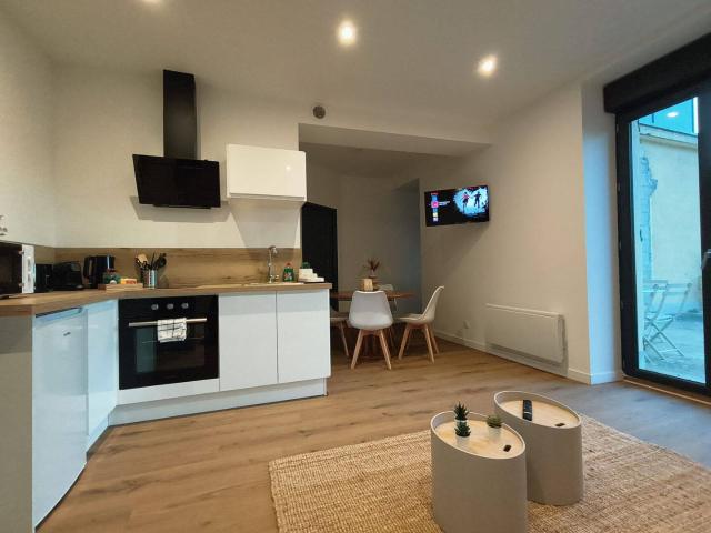 Appartement location à La Cour, Bourg-Argental