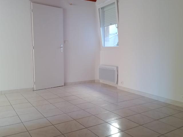 Appartement location à Nîmes, Pont-saint-esprit