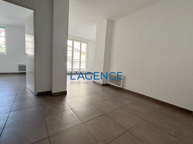 Appartement vente à Arrondissement de Toulon, Hyères