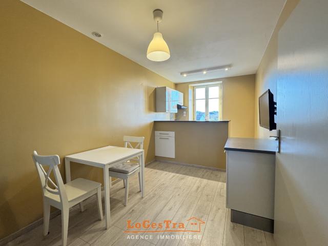 Appartement location à Neufchâteau, Vittel