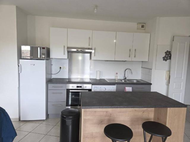 Appartement location à Sous Emblade, L'Isle-Jourdain