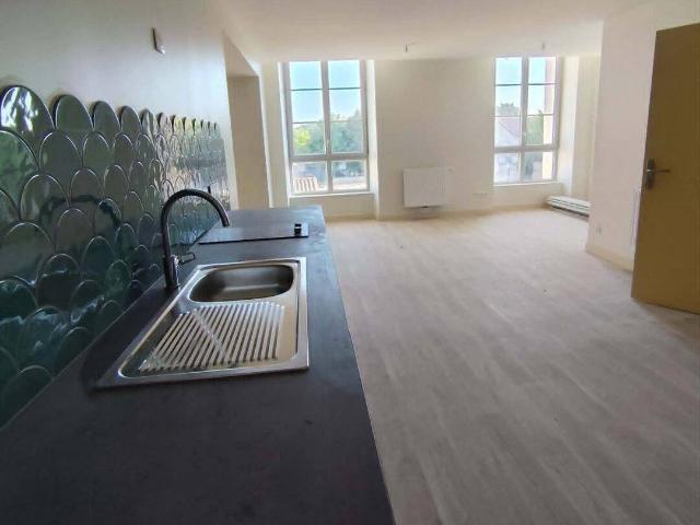 Appartement location à Villejésus, Aigre