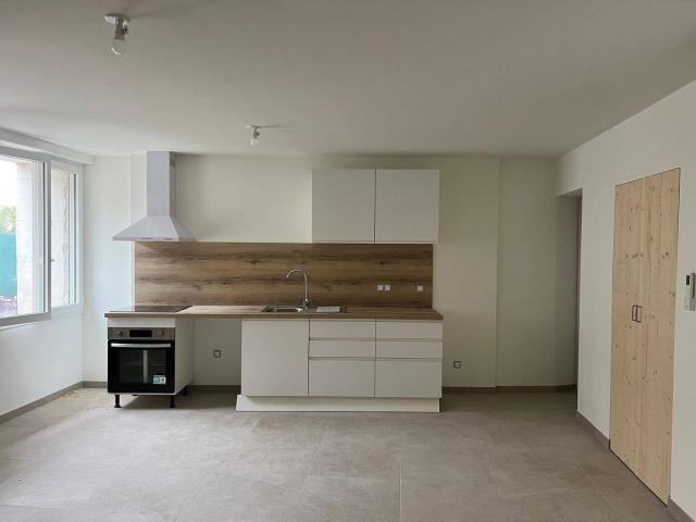 Appartement location à Dions, Gard