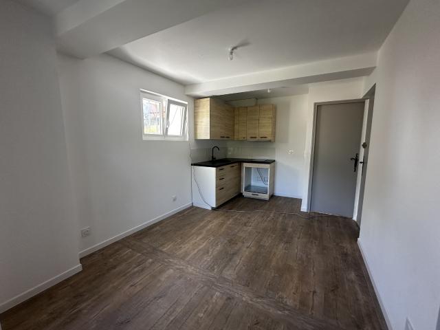 Appartement location à Arrondissement de Toulon, Solliès-toucas
