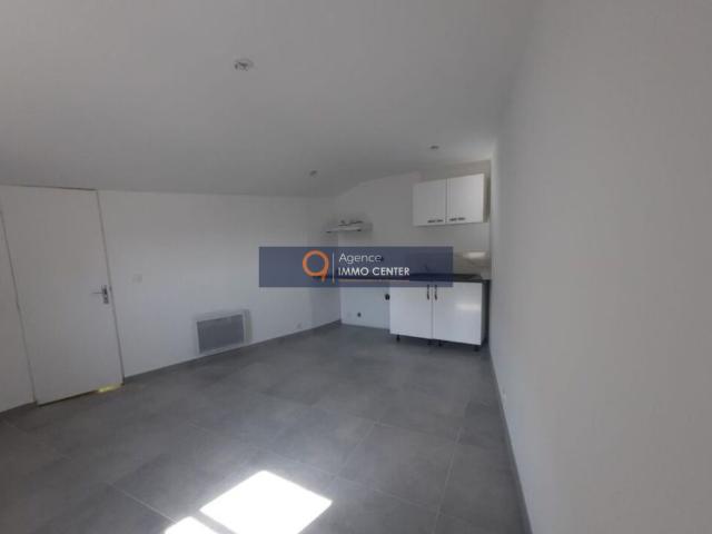 Appartement location à Arrondissement de Toulon, Solliès-ville
