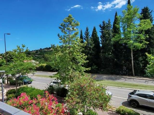 Appartement vente à Grasse, Le Rouret