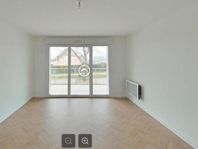 Appartement location à Laval, L'huisserie
