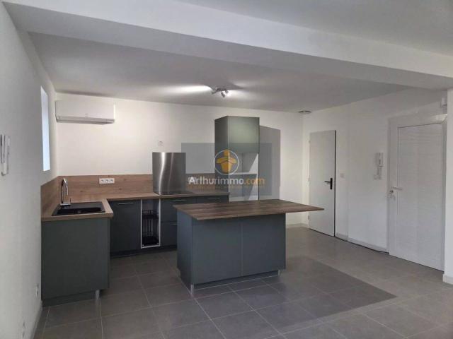 Appartement location à Pont-Saint-Esprit, Gard