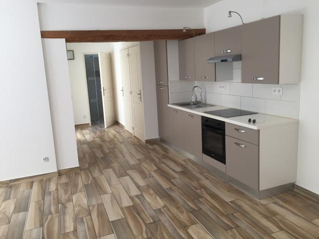 Appartement location à Arrondissement de Toulon, Solliès-toucas