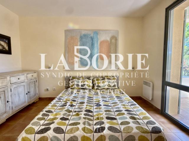 Appartement vente à Saumane-de-Vaucluse, Vaucluse