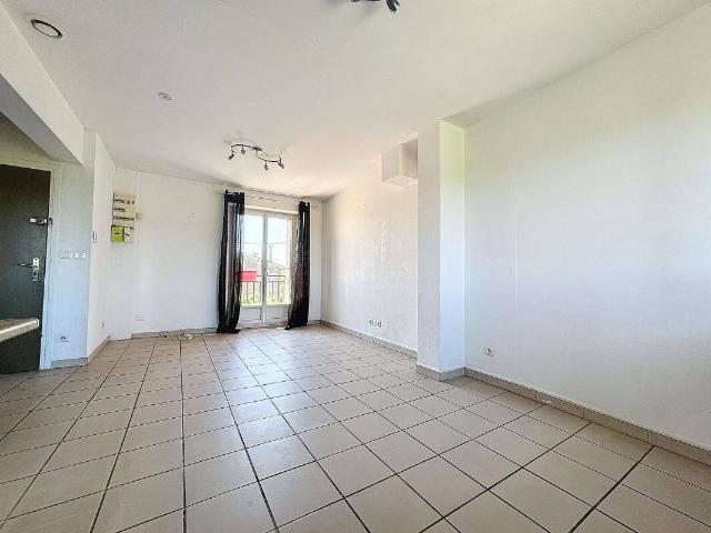 Appartement location à Les Chirouzes-Est, Bourg-lès-Valence