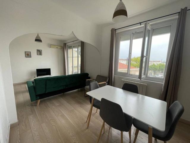 Appartement location à Beaucaire, Gard