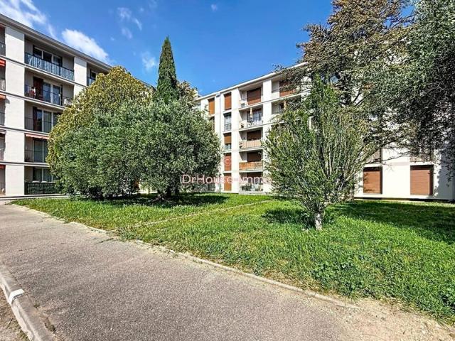 Appartement vente à Aix-en-Provence, Salon-de-provence