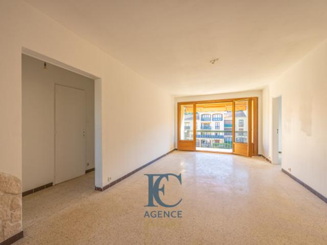Appartement vente à Saint-Cyr-sur-Mer, Var