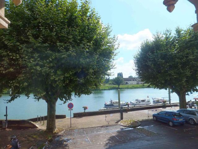 Appartement vente à Mâcon, Tournus
