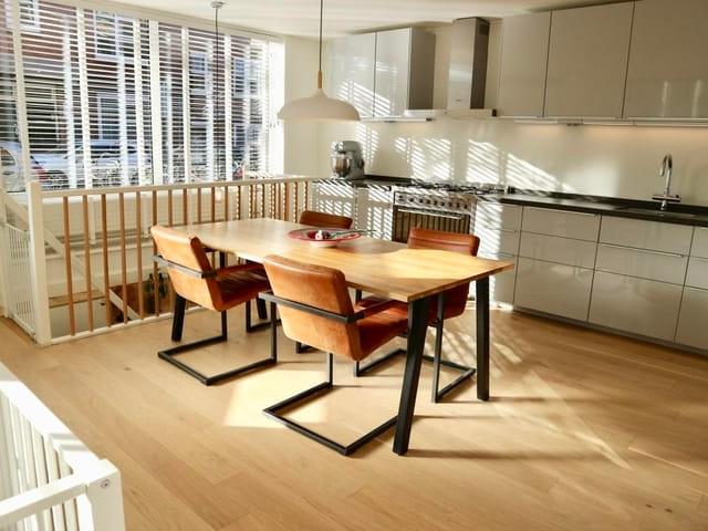 Appartement te huur in Zuid, Amsterdam